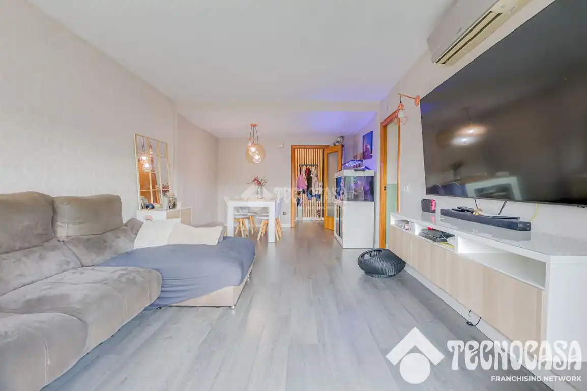 Living room of Flat for sale in Terrassa  with Heating and Balcony