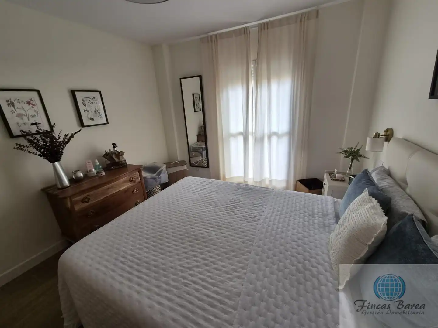 Habitación de Piso de alquiler en Fuengirola con Balcón