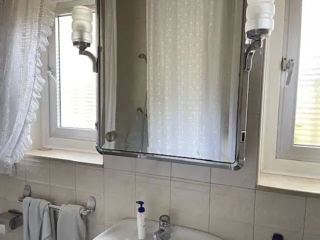 Bany de Casa o xalet en venda en Laguna de Duero amb Aire condicionat, Moblat i Forn