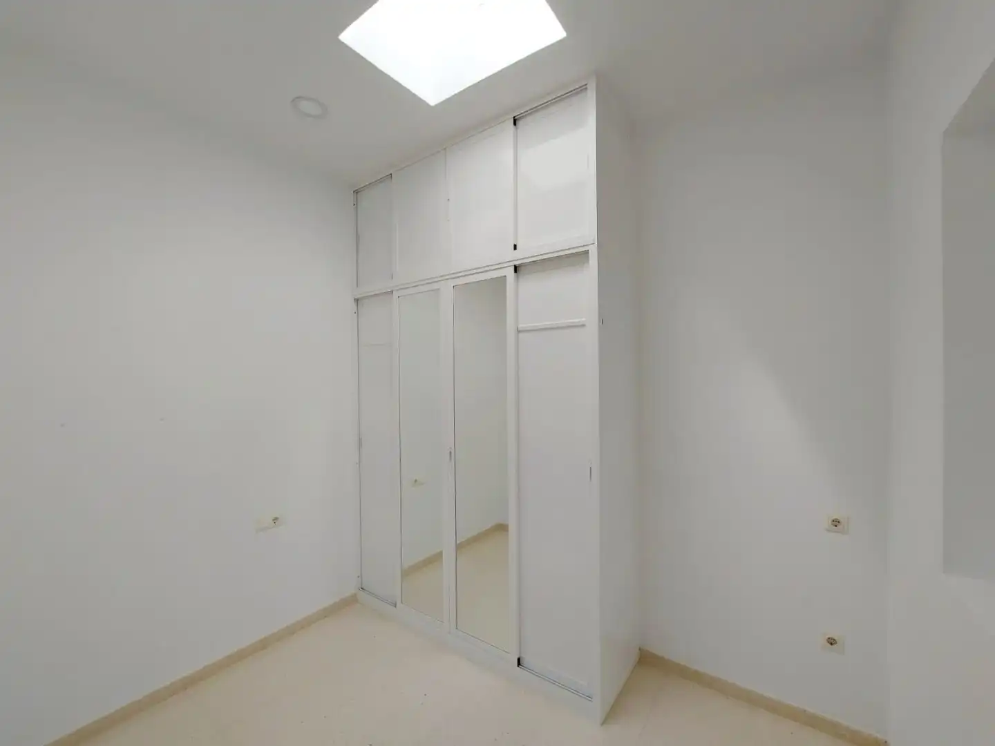Bedroom of Flat for sale in Brenes  with Air Conditioner