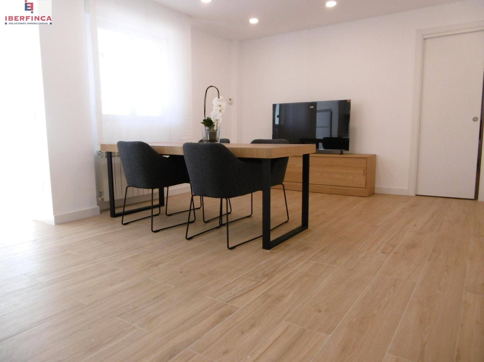 Living room of Flat to rent in Valladolid Capital  with Heating