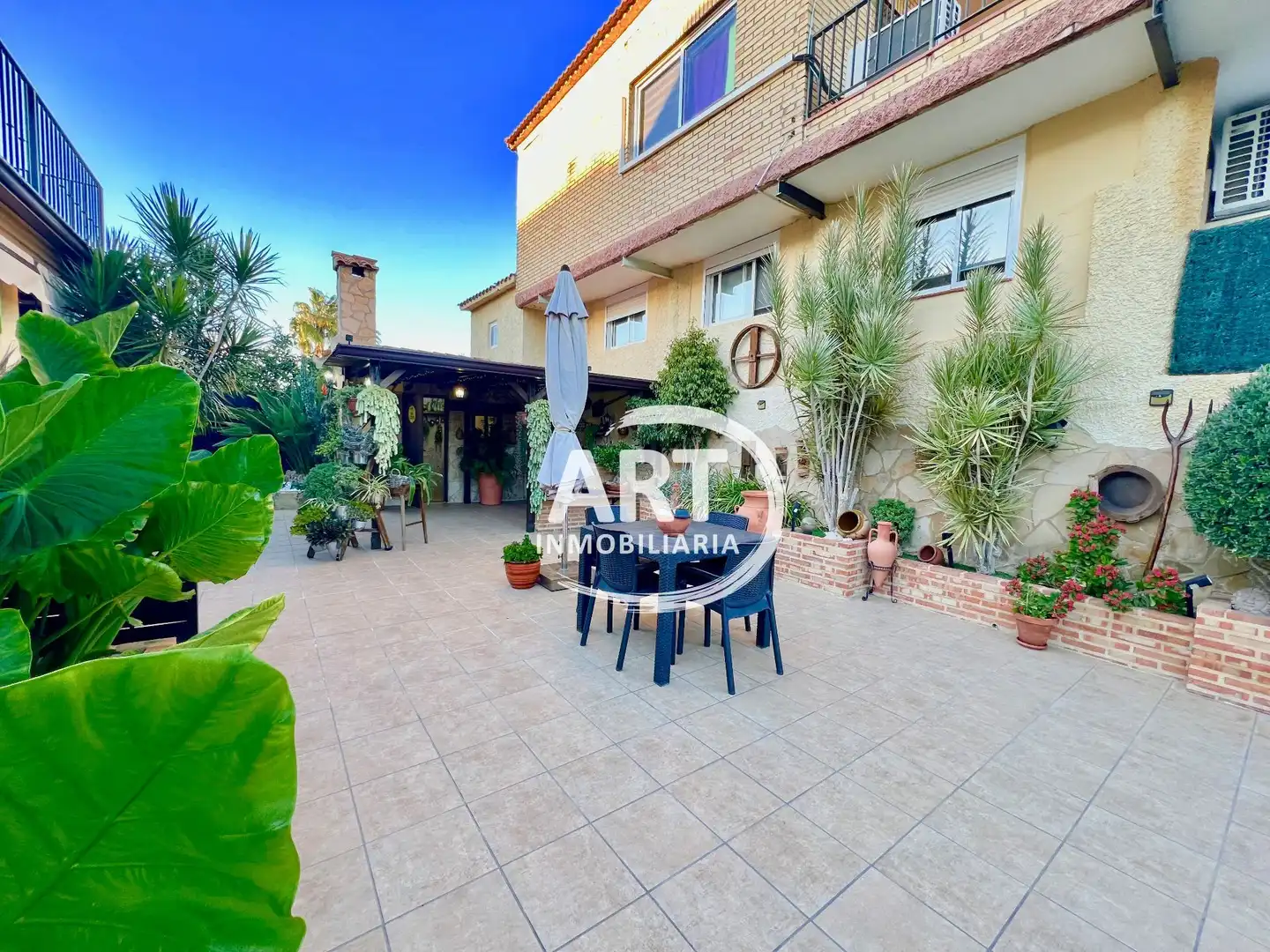 Jardí de Casa o xalet en venda en Picassent amb Aire condicionat, Jardí privat i Terrassa