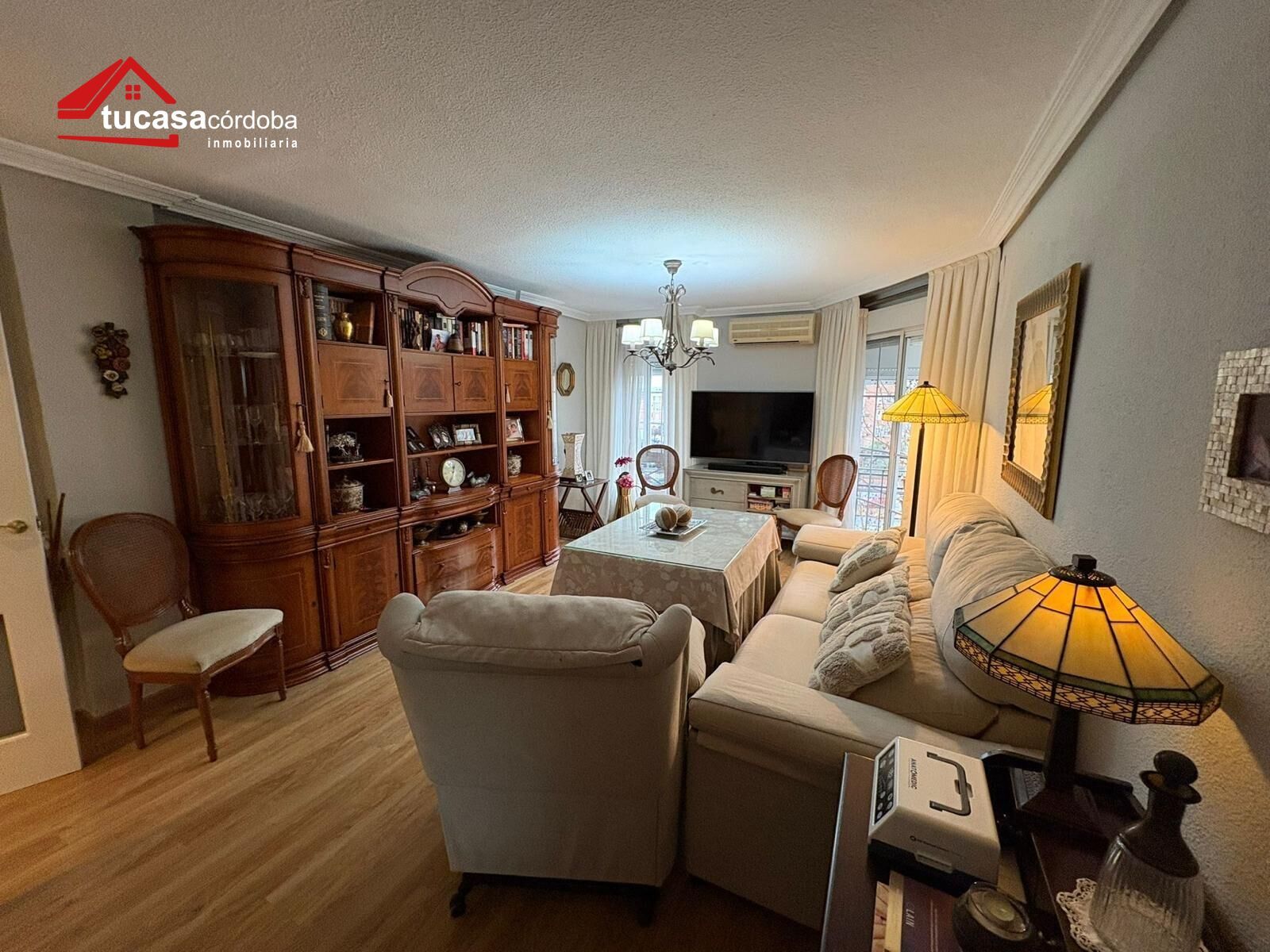 Living room of Flat for sale in  Córdoba Capital  with Air Conditioner, Parquet flooring and Terrace