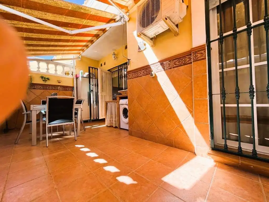 Kitchen of Detached homes for sale in Málaga  with Air Conditioner, Private garden and Terrace