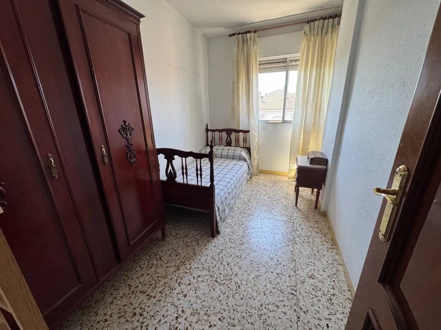 Flat with terrace for sale in Casco Antiguo, imagen 5
