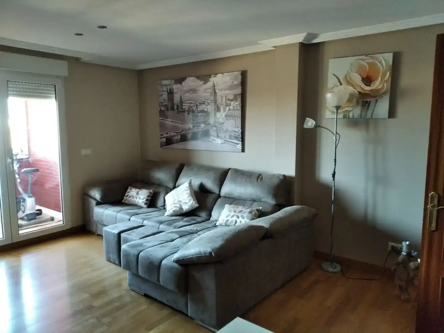 Sala d'estar de Pis en venda en Marcilla amb Aire condicionat, Parquet i Traster