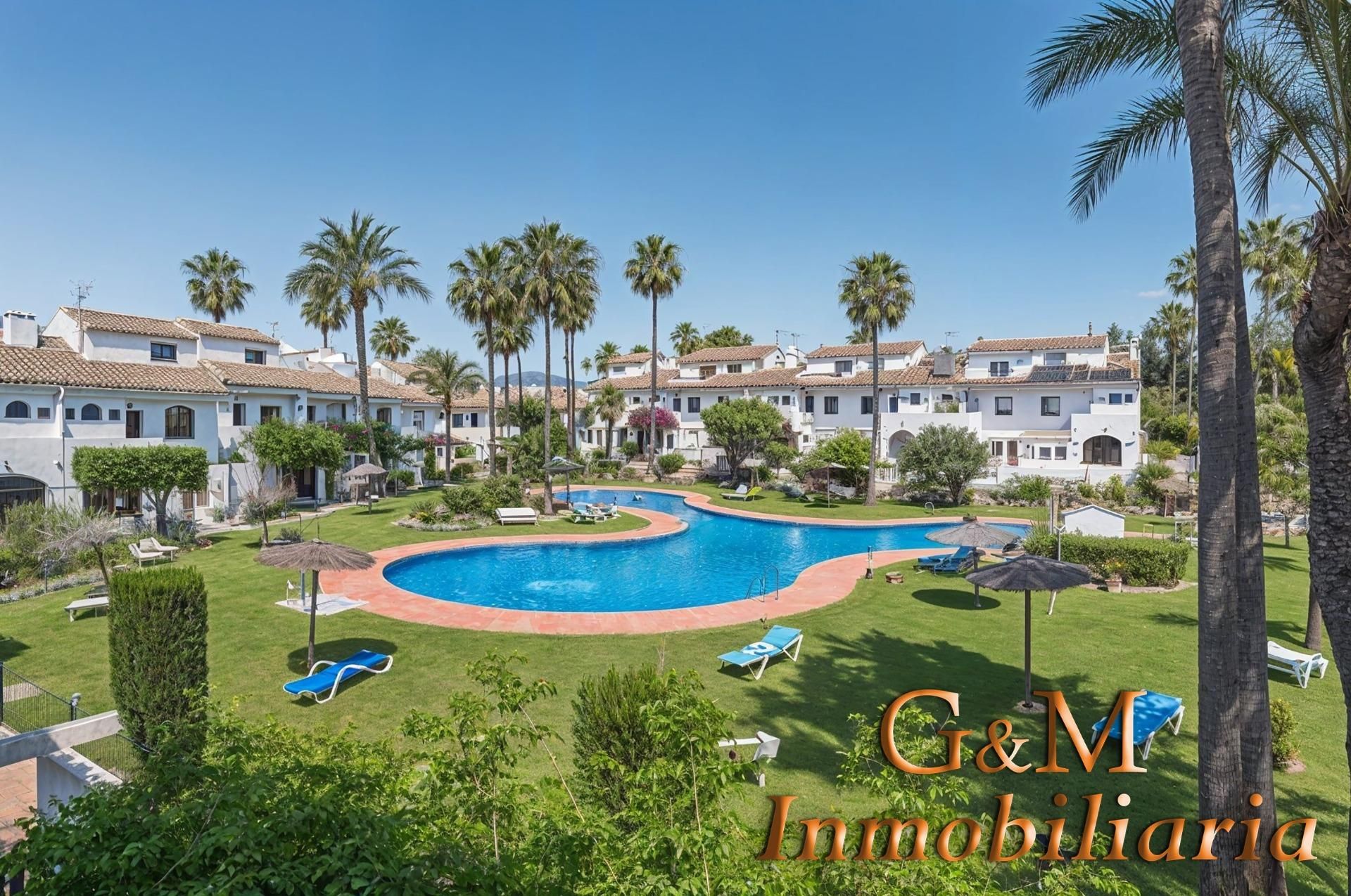 Garden of Single-family semi-detached for sale in Estepona  with Parquet flooring, Terrace and Storage room