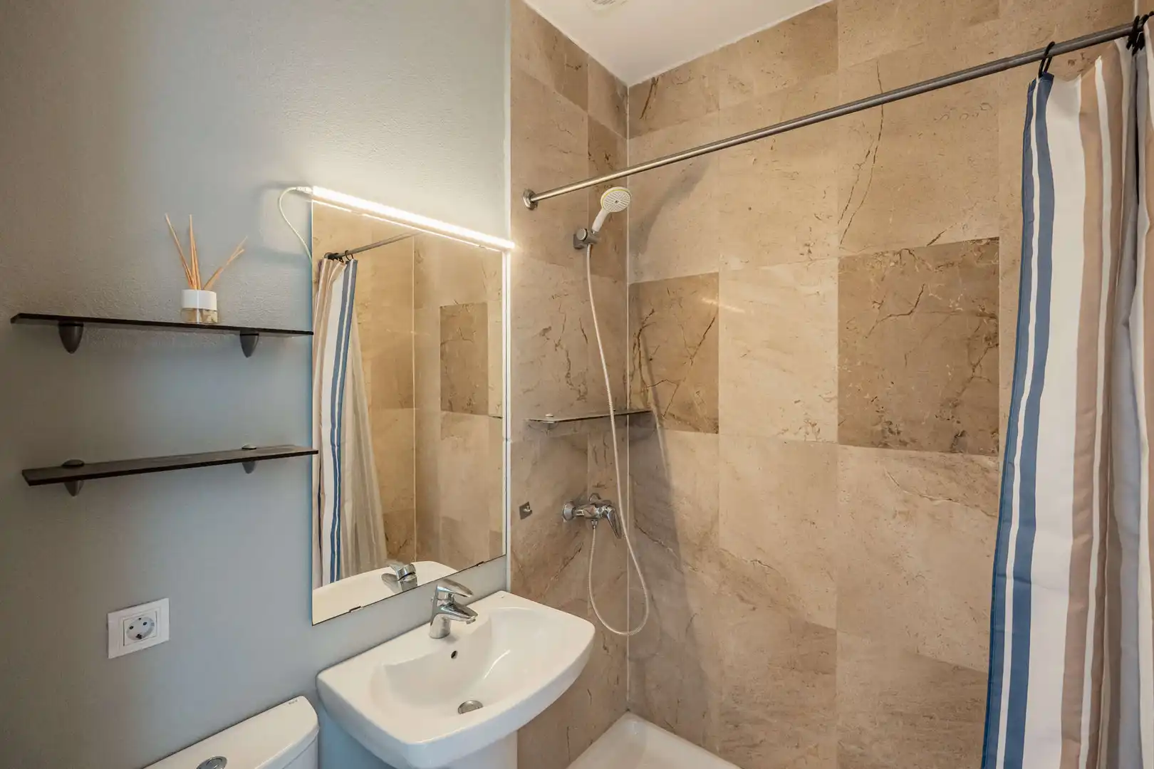 Baño de Ático en venta en Son Servera con Aire acondicionado, Terraza y Amueblado