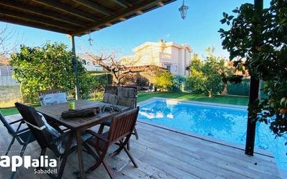 Jardí de Casa o xalet en venda en Sabadell amb Calefacció, Jardí privat i Terrassa