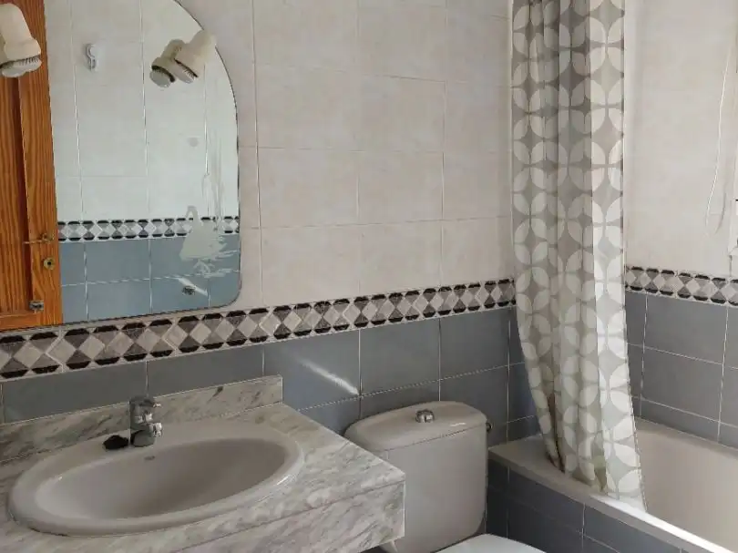 Bathroom of Flat for share in Benalúa - Babel