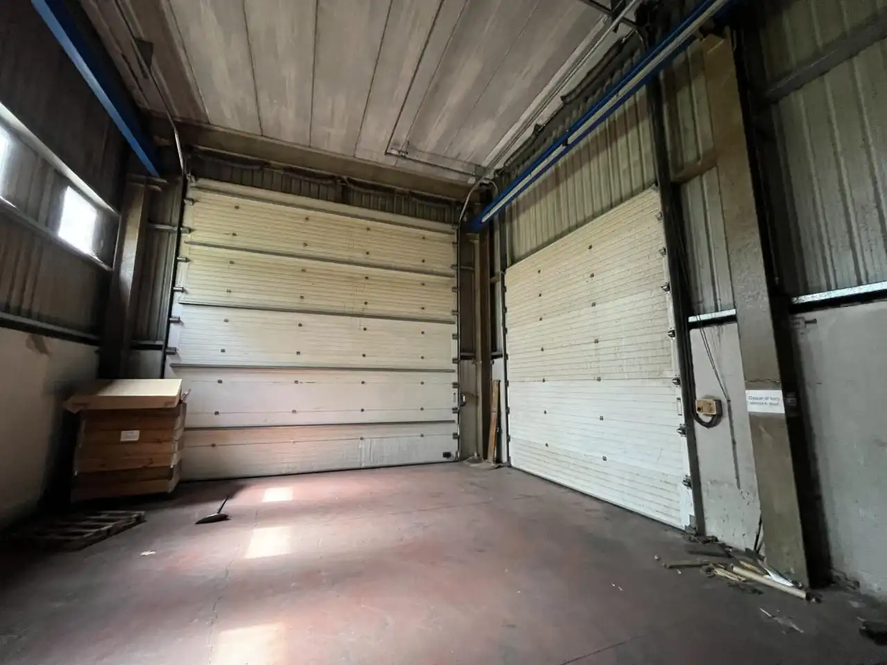 Nave industrial en venta en Manlleu con Alarma