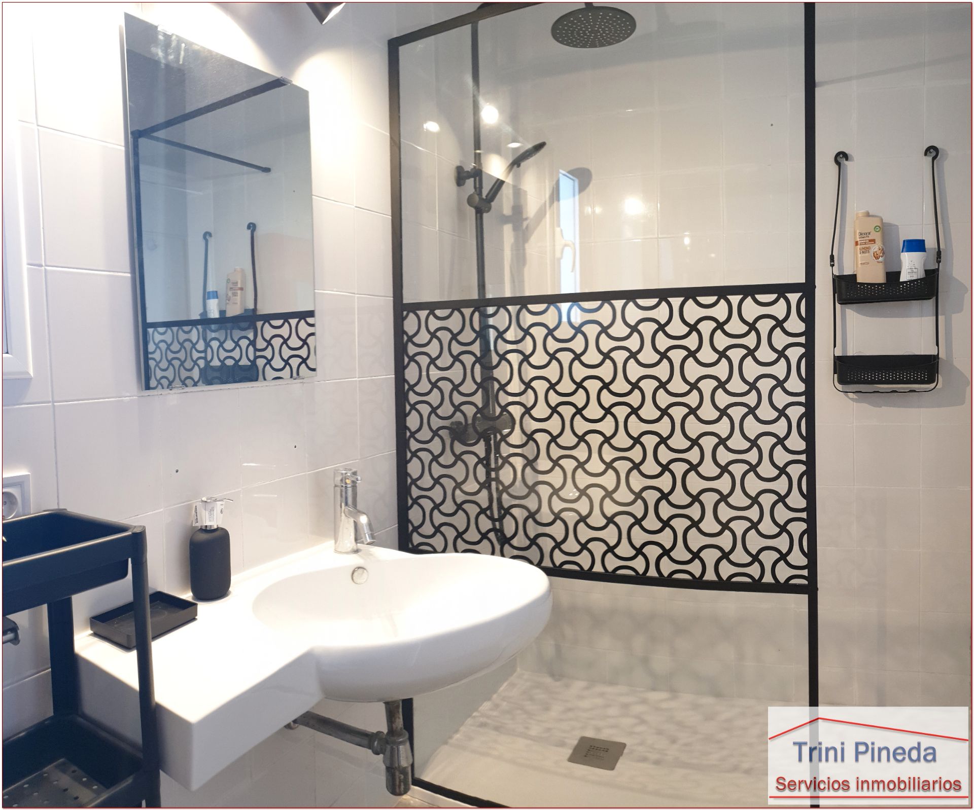 Baño de Ático de alquiler en  Sevilla Capital con Aire acondicionado, Calefacción y Parquet