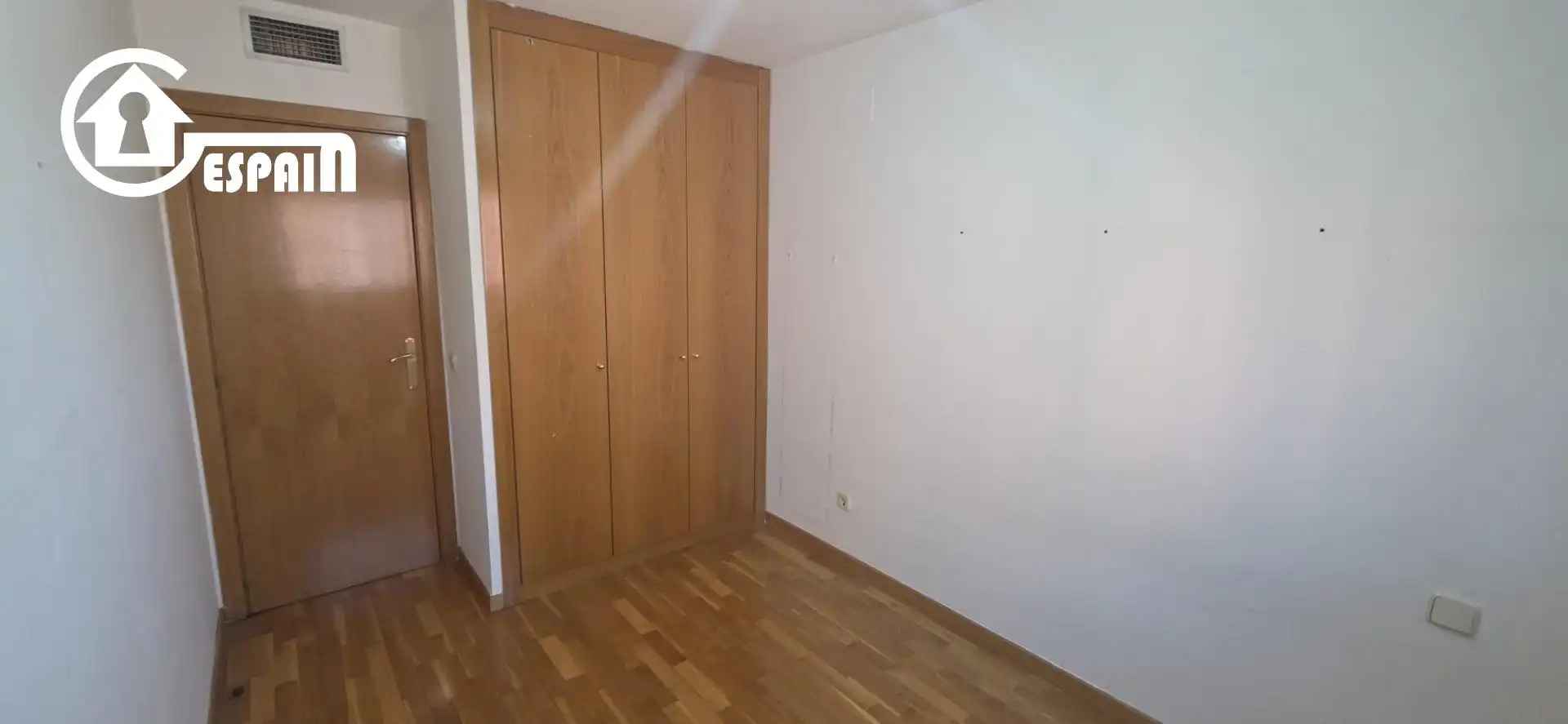 Schlafzimmer von Wohnung zum Verkauf in Madrid mit Klimaanlage, Heizung und Privatgarten