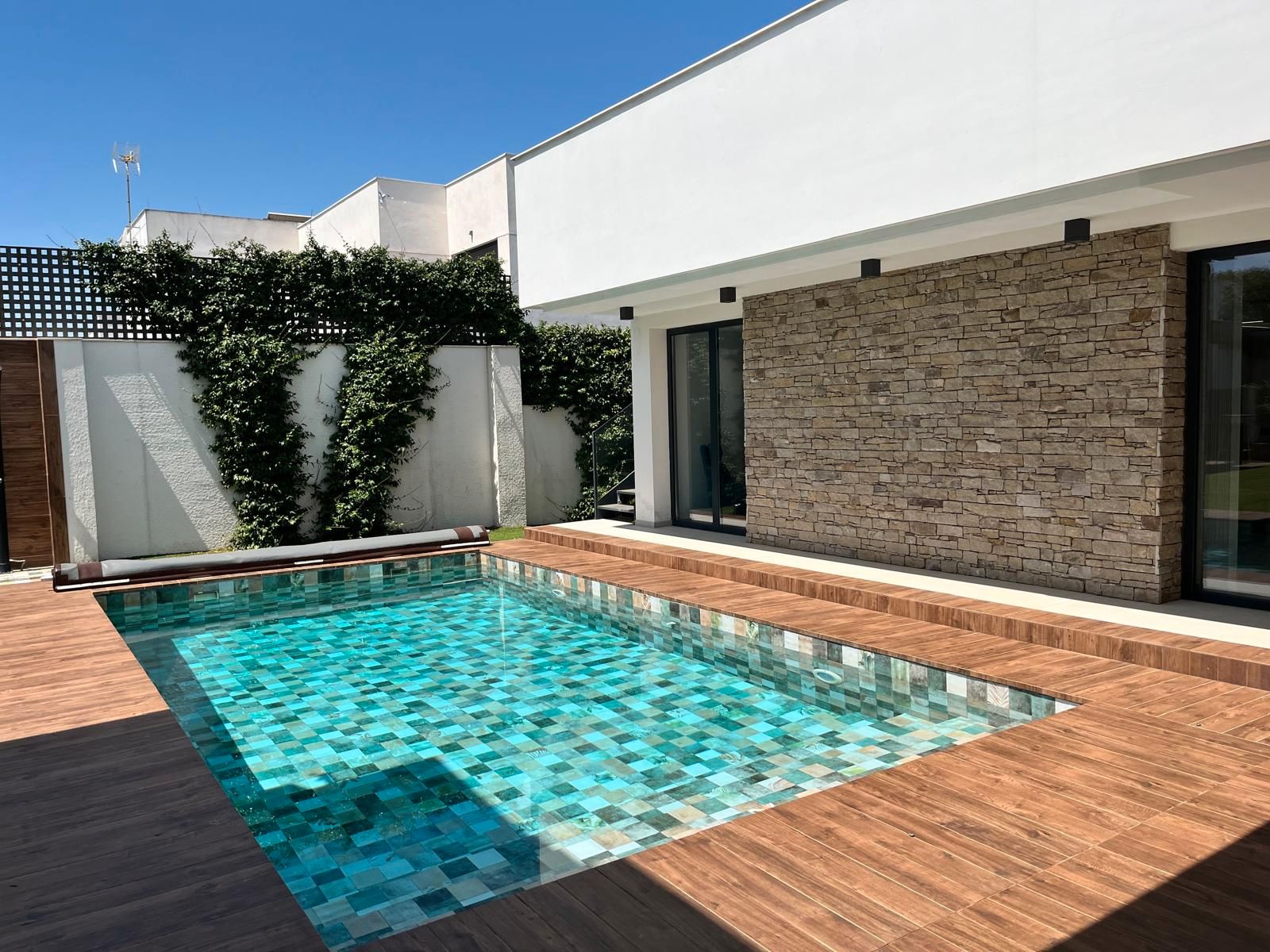 Piscina de Casa o xalet en venda en Poblete amb Aire condicionat, Calefacció i Jardí privat