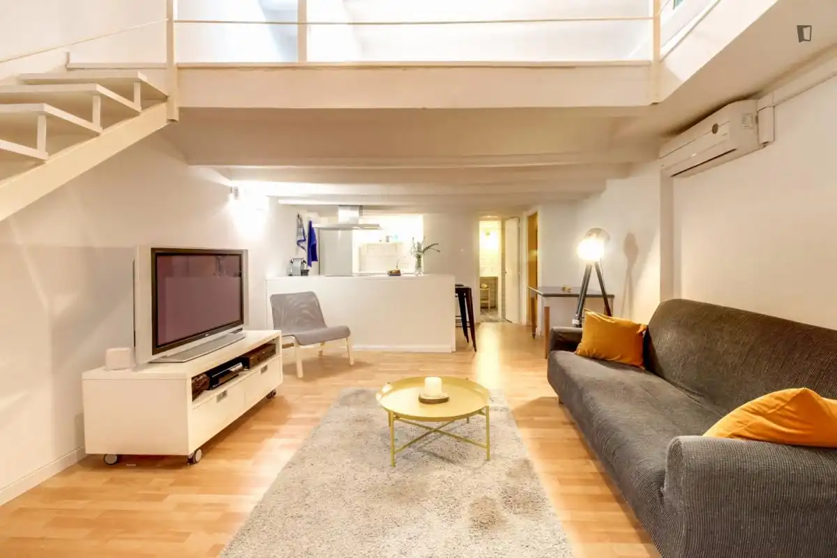 Apartamento de alquiler en  Barcelona Capital con Aire acondicionado, Amueblado y Horno