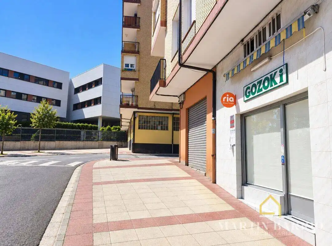 Local comercial de lloguer a La Magdalena Zeharkalea, imagen 2