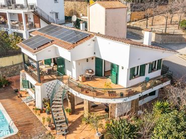 Casa con balcone in vendita a Les Bilbenyes