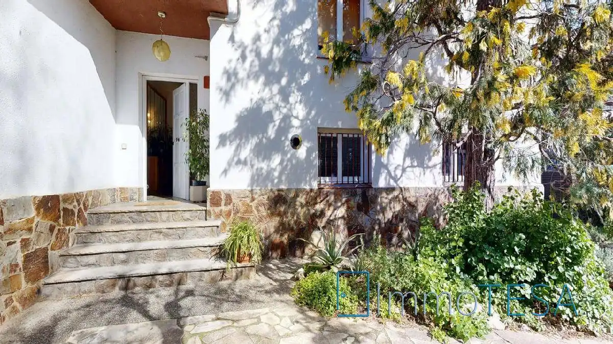 Vista exterior de Casa o chalet en venta en Barberà del Vallès con Aire acondicionado, Calefacción y Jardín privado