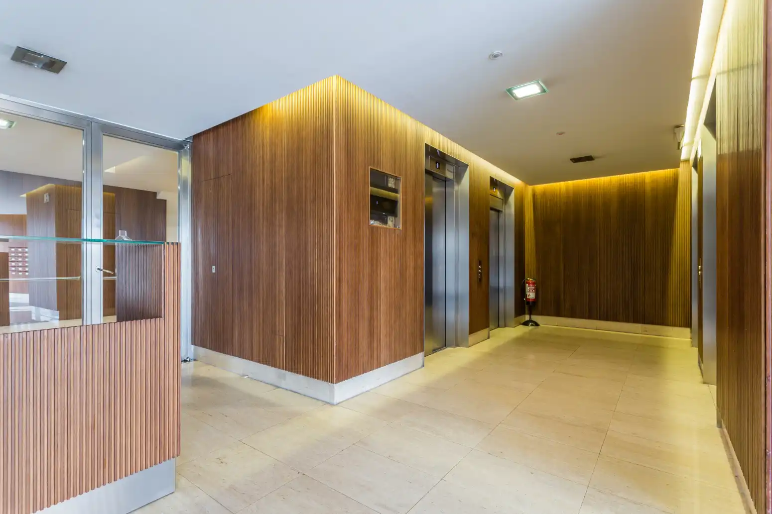 Piso en venta en  Pamplona / Iruña con Calefacción, Terraza y Amueblado