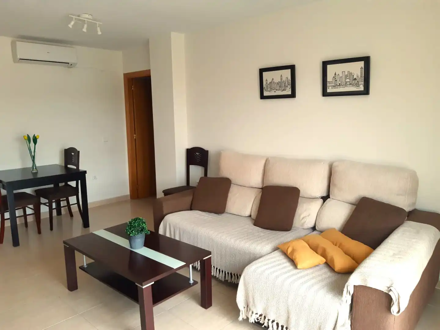 Living room of Flat for rent in Murcia  with Air Conditioner, Storage room and Furnished