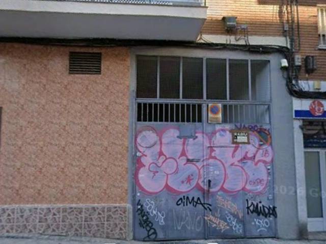 Garaje en Alquiler en Calle Amador Valdés, 18 en Ventas