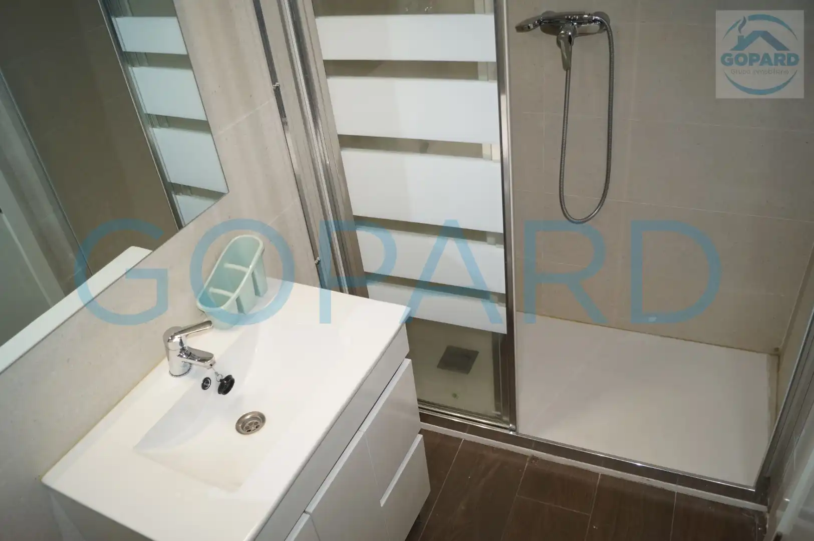 Bany de Dúplex de lloguer en Villanueva de la Cañada amb Aire condicionat, Calefacció i Moblat