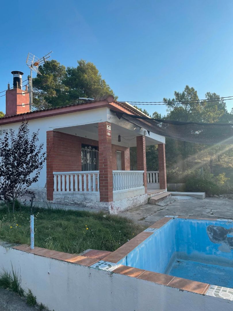 Vista exterior de Casa o xalet en venda en Pontons amb Calefacció, Terrassa i Traster