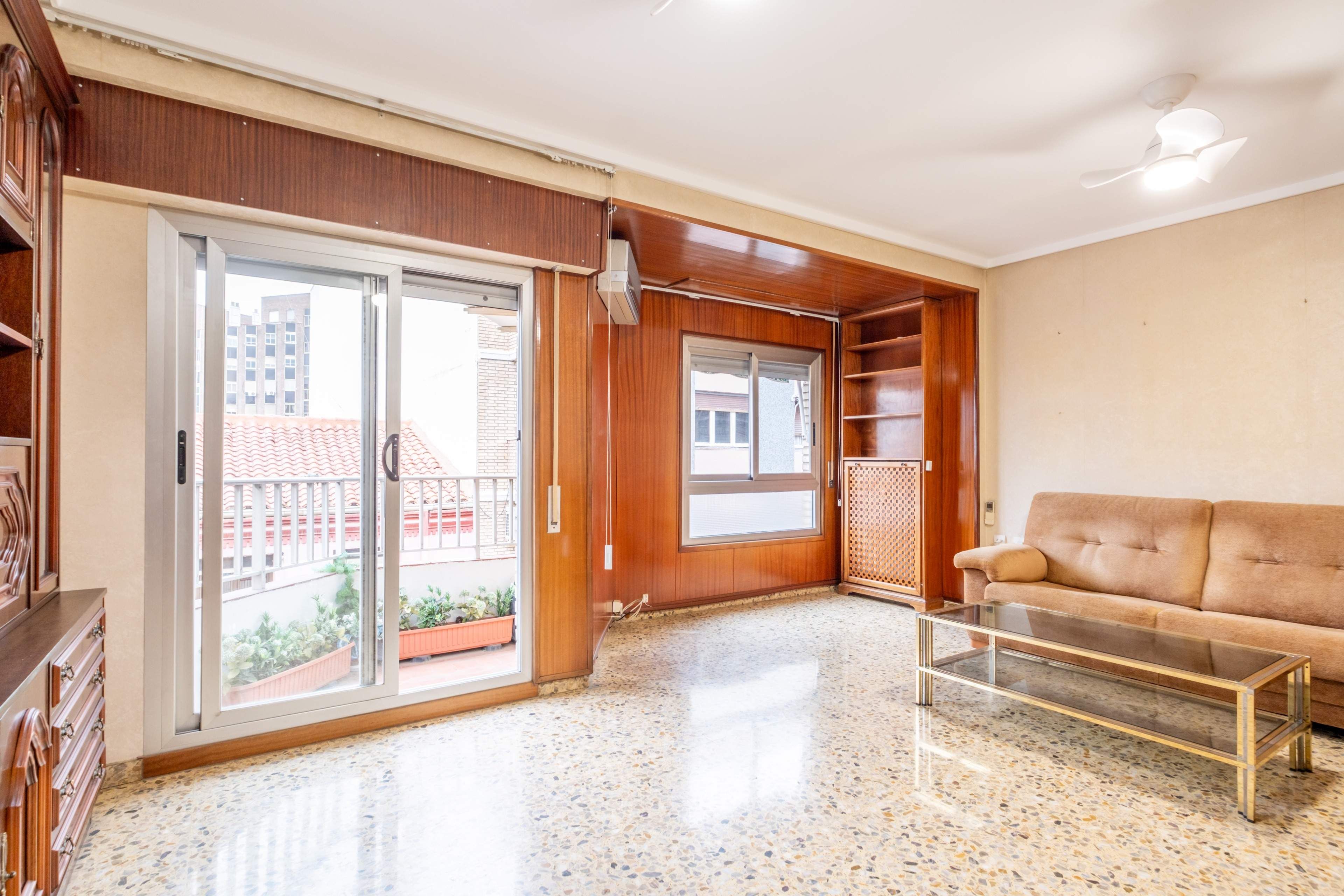 Living room of Flat for sale in  Zaragoza Capital  with Terrace