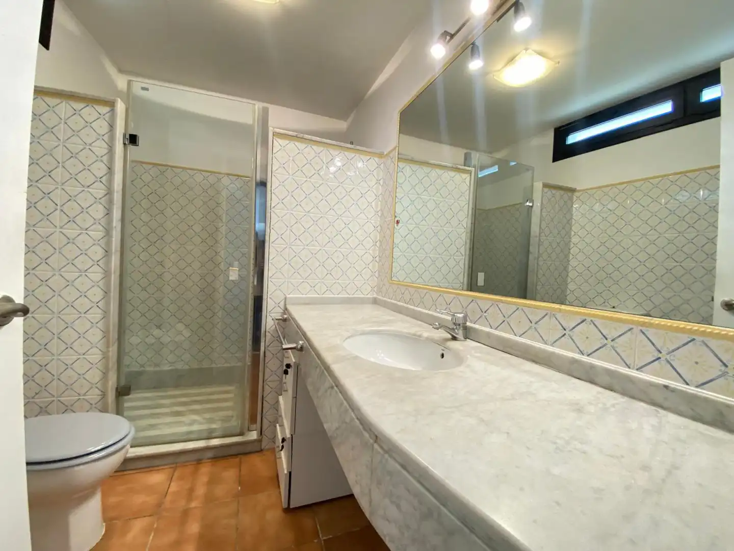 Baño de Casa o chalet en venta en Bell-lloc d'Urgell con Calefacción, Jardín privado y Terraza