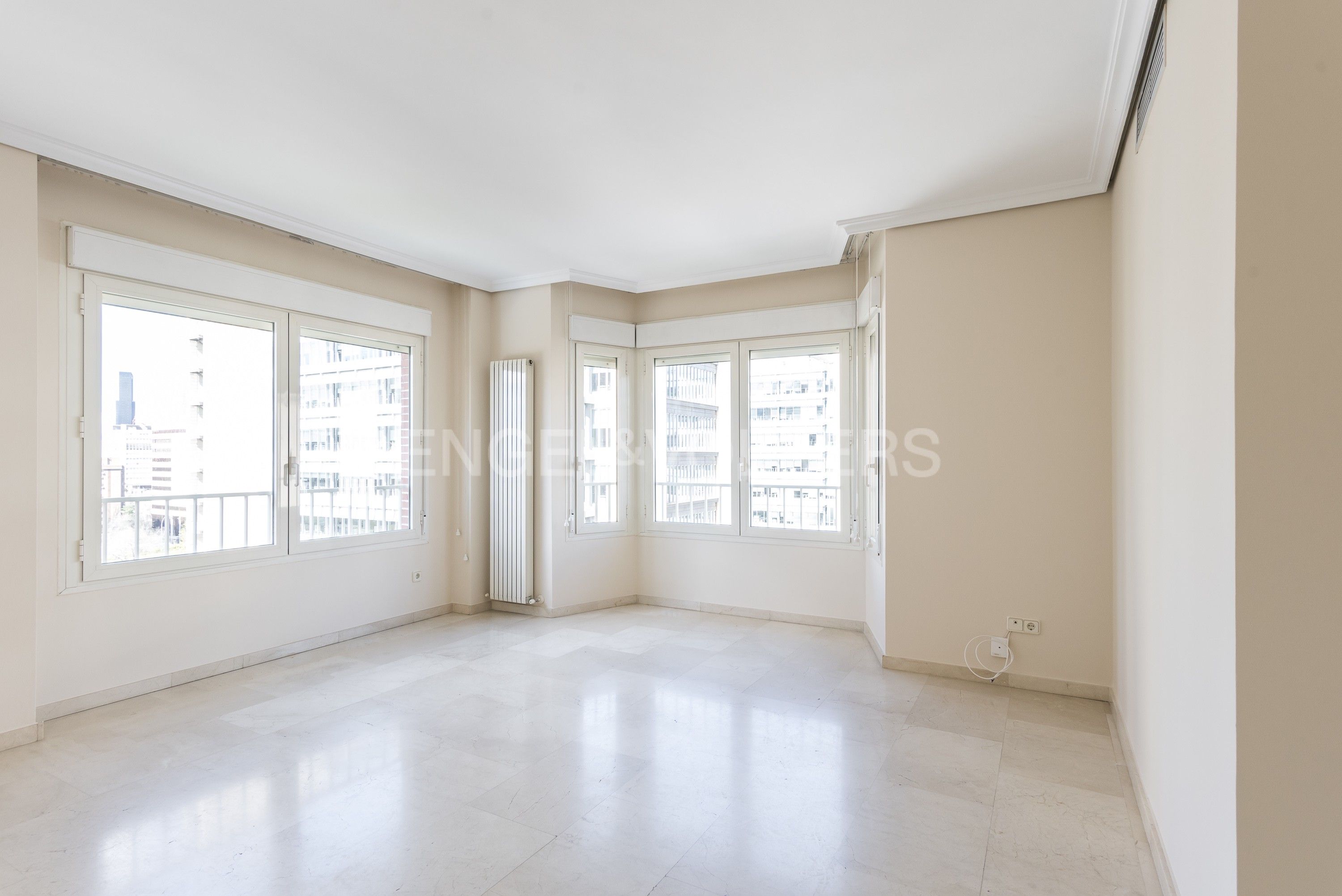 Living room of Apartment to rent in  Madrid Capital  with Air Conditioner, Heating and Swimming Pool