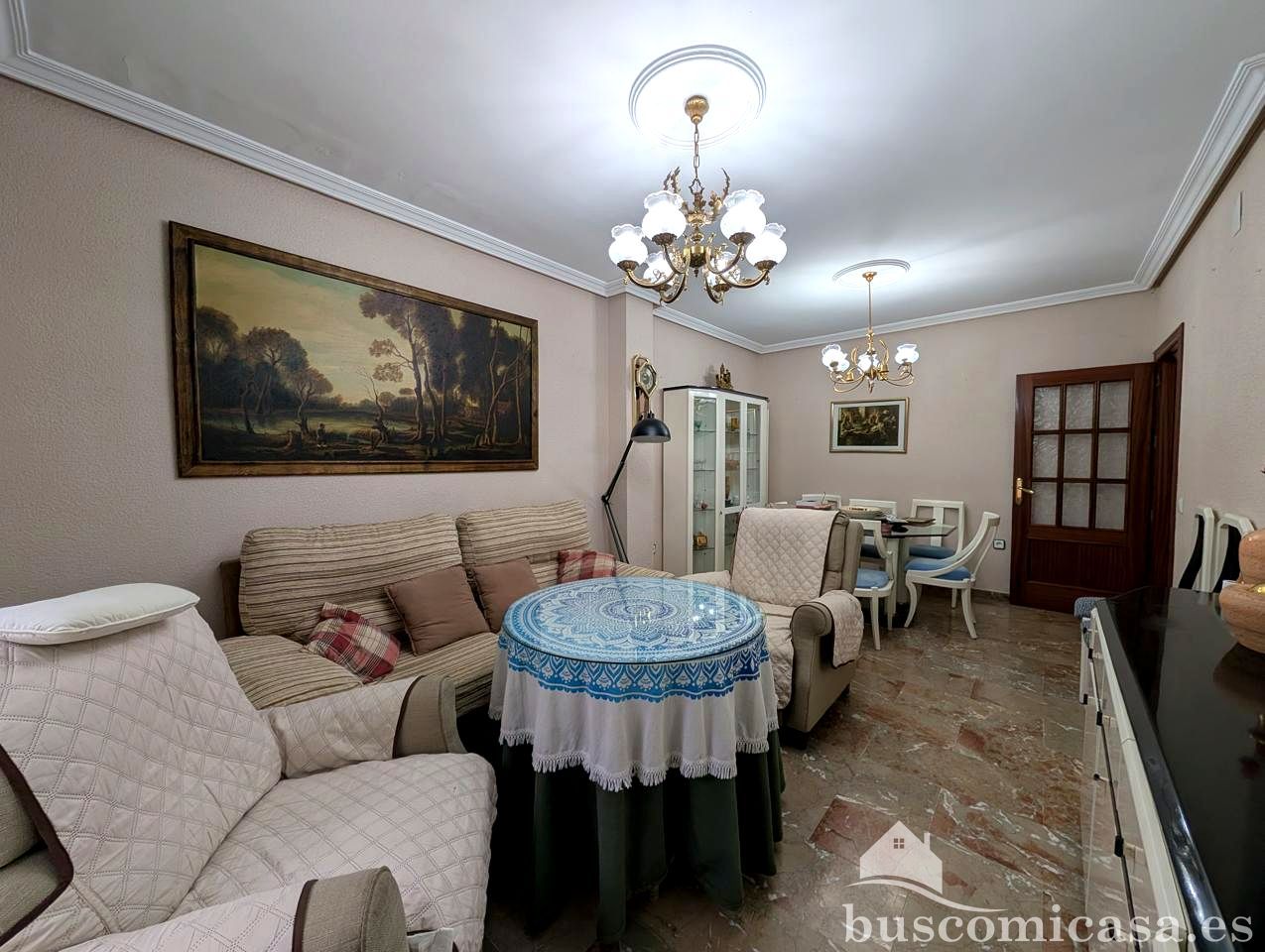 Menjador de Casa o xalet en venda en Linares amb Aire condicionat, Terrassa i Balcó