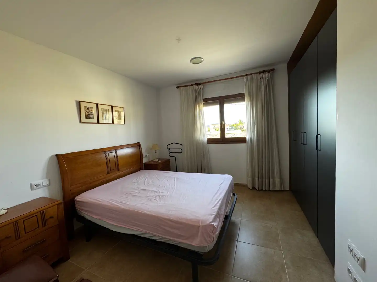 Bedroom of Flat for sale in Arnes  with Air Conditioner, Furnished and Oven