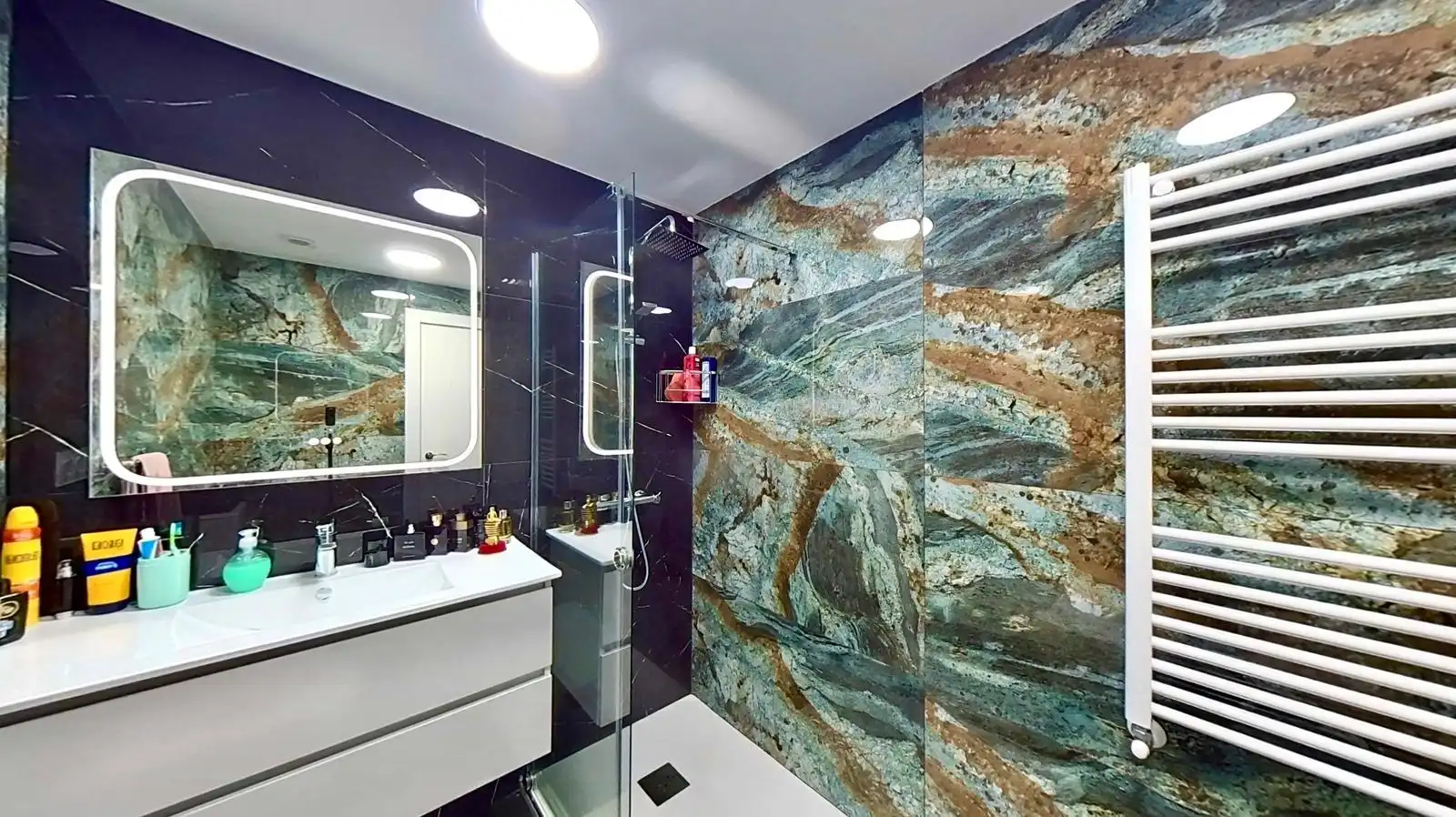 Bathroom of Apartments for sale in Seseña  with Air Conditioner, Heating and Private garden
