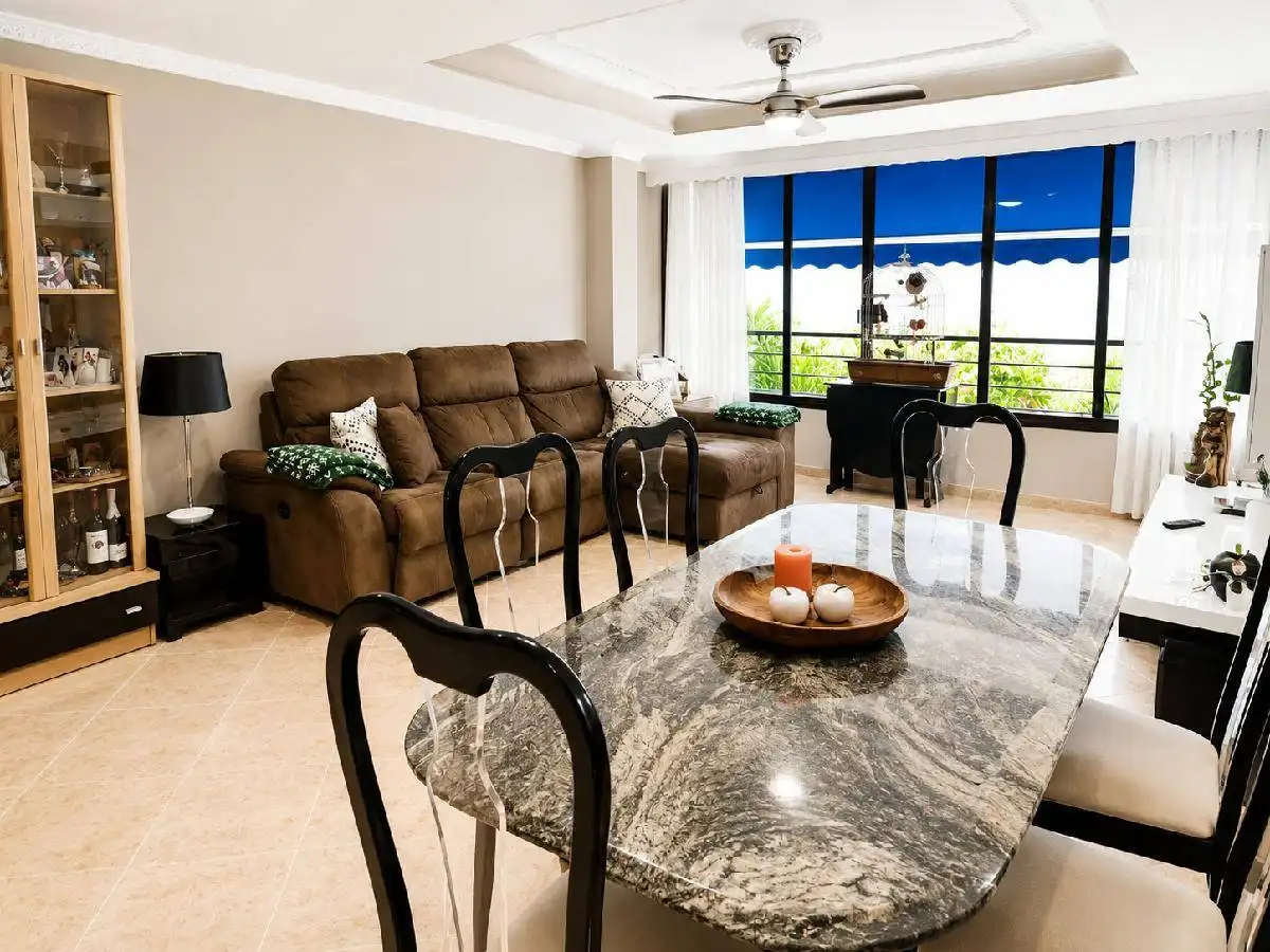 Sala de estar de Piso en venta en Marbella con Aire acondicionado
