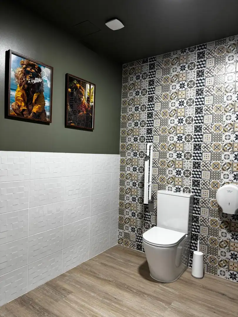 Baño de Local de alquiler en Mojácar con Aire acondicionado y Terraza