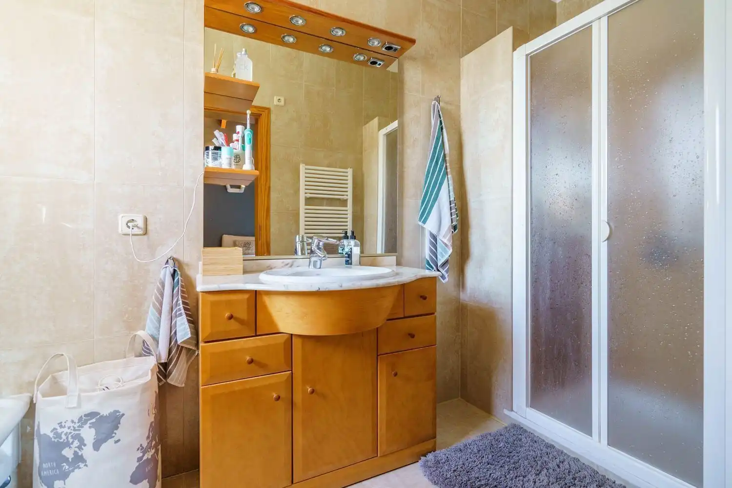 Badezimmer von Haus oder Chalet zum Verkauf in Llucmajor mit Klimaanlage, Privatgarten und Terrasse
