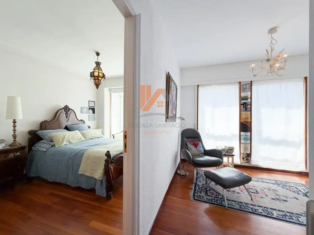 Habitación de Casa adosada en venta en Brión con Jardín privado, Trastero y Horno