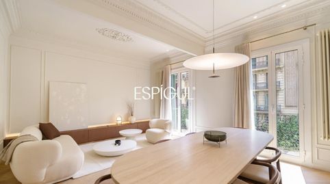 Foto 2 de Piso en venta en Rosselló, Dreta de l'Eixample, Barcelona Capital