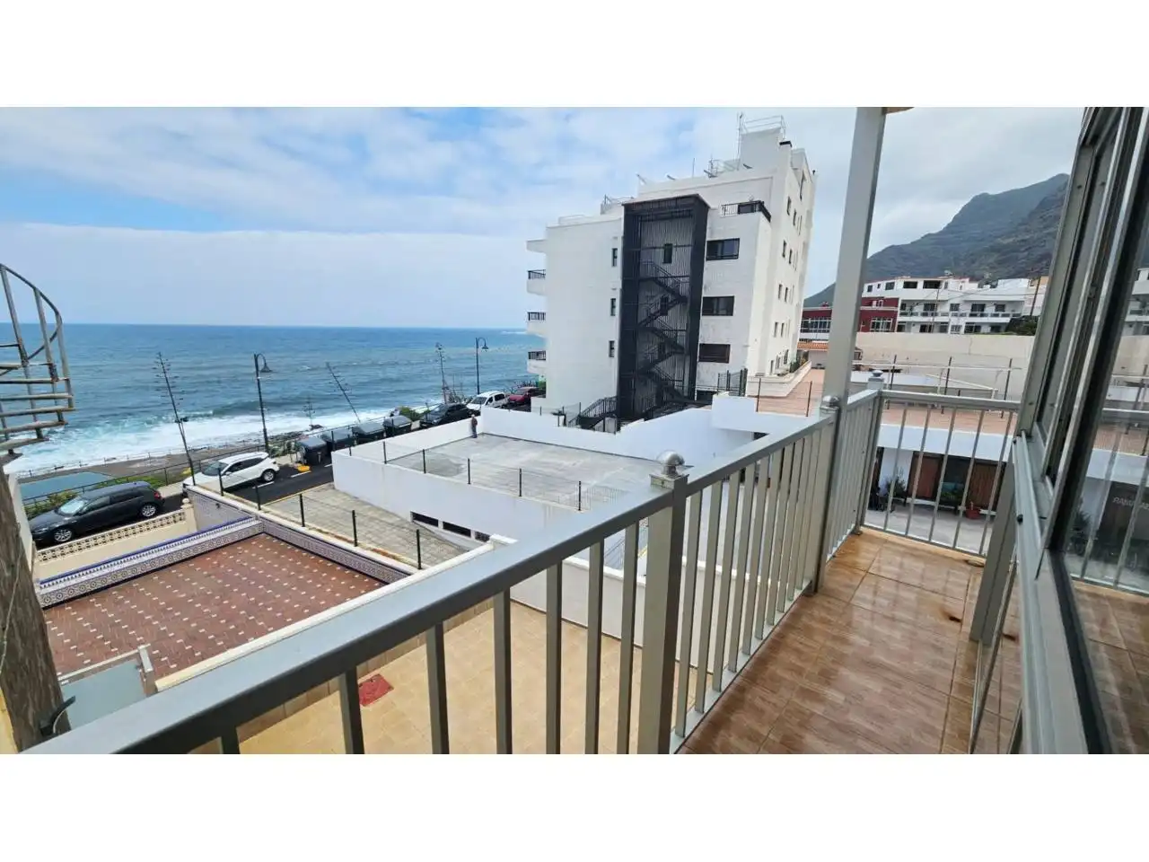 Vista exterior de Apartamento de alquiler en San Cristóbal de la Laguna con Terraza, Amueblado y Balcón
