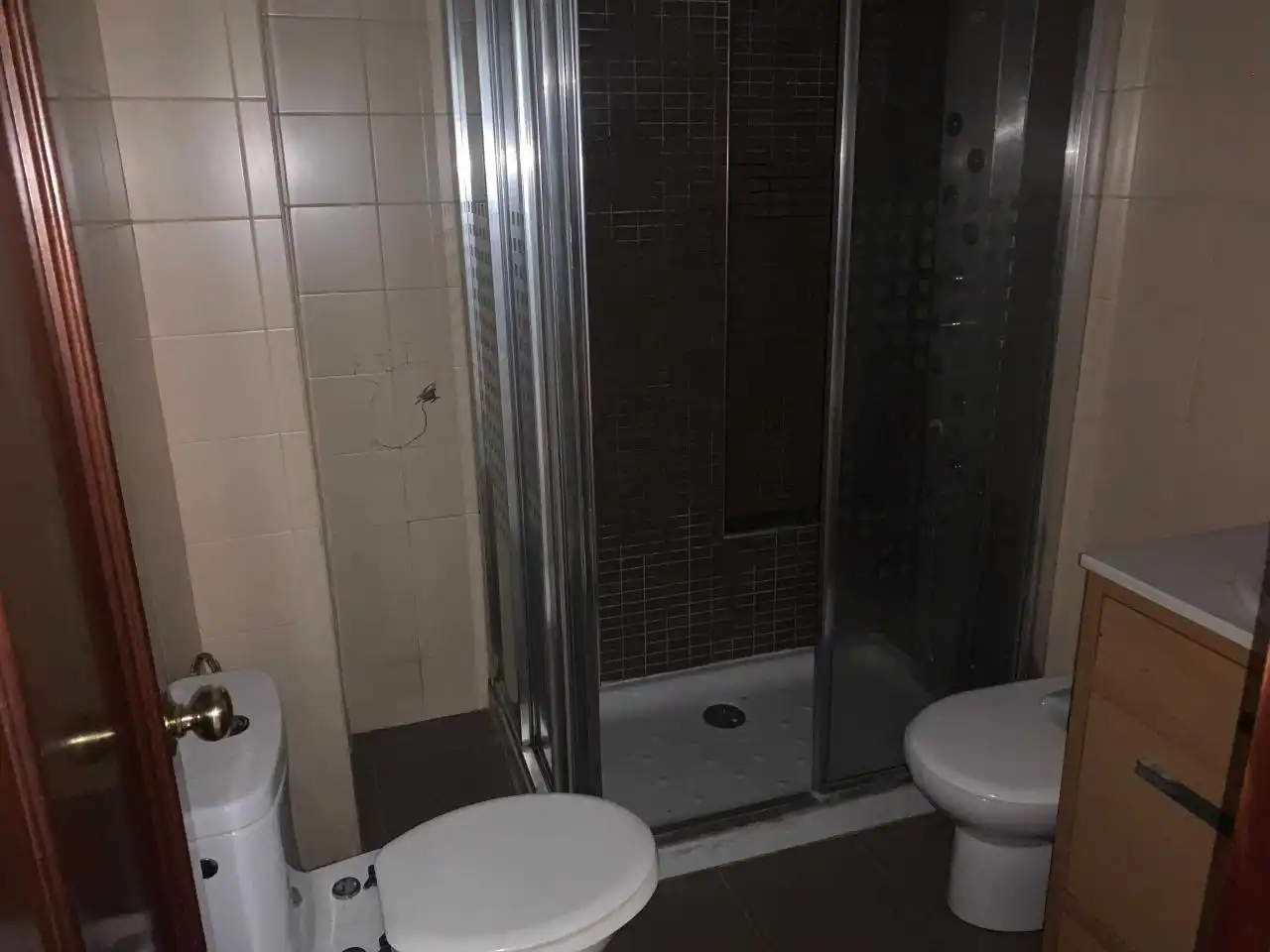 Bany de Pis en venda en Córdoba amb Terrassa i Piscina comunitària