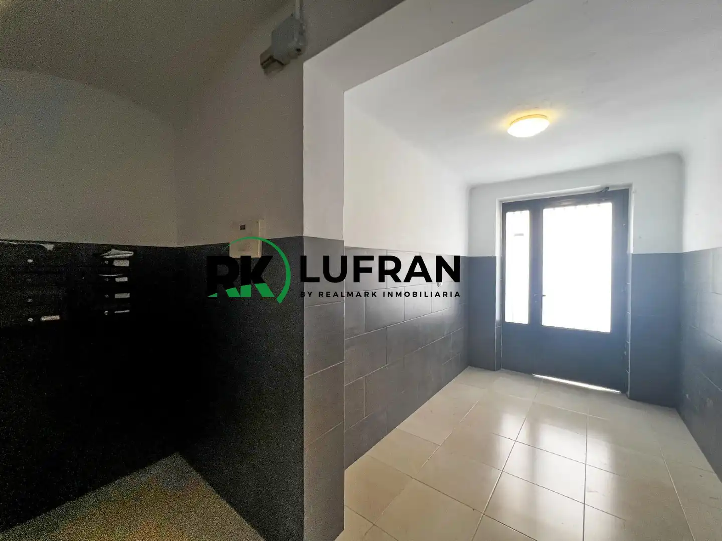 Piso en venta en Alicante / Alacant con Balcón