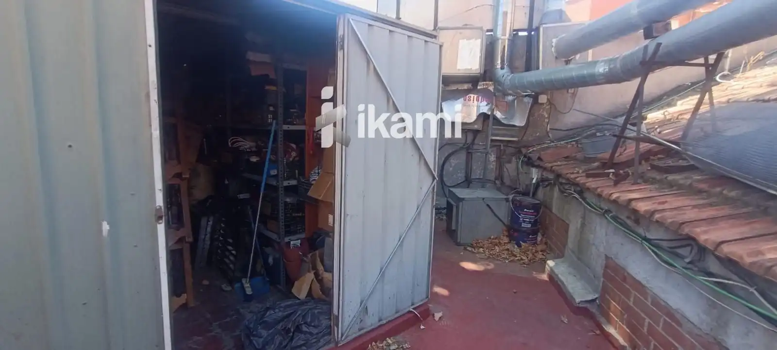 Local en venda en Madrid amb Terrassa, Moblat i Internet