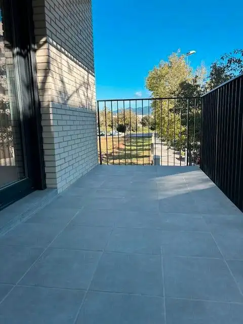 Wohnung zur Miete in Carrer Ripollès, Lledoner