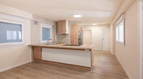Foto 2 de Piso en venta en Outeiro, 284, Agra del Orzán - Ventorrillo, A Coruña Capital