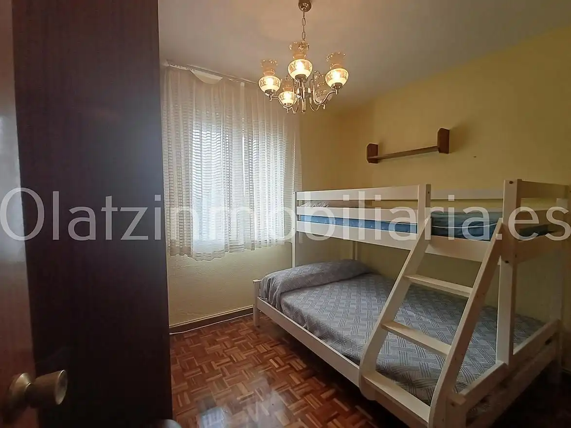 Bedroom of Flat for sale in Medina de Pomar  with Heating, Terrace and Community pool