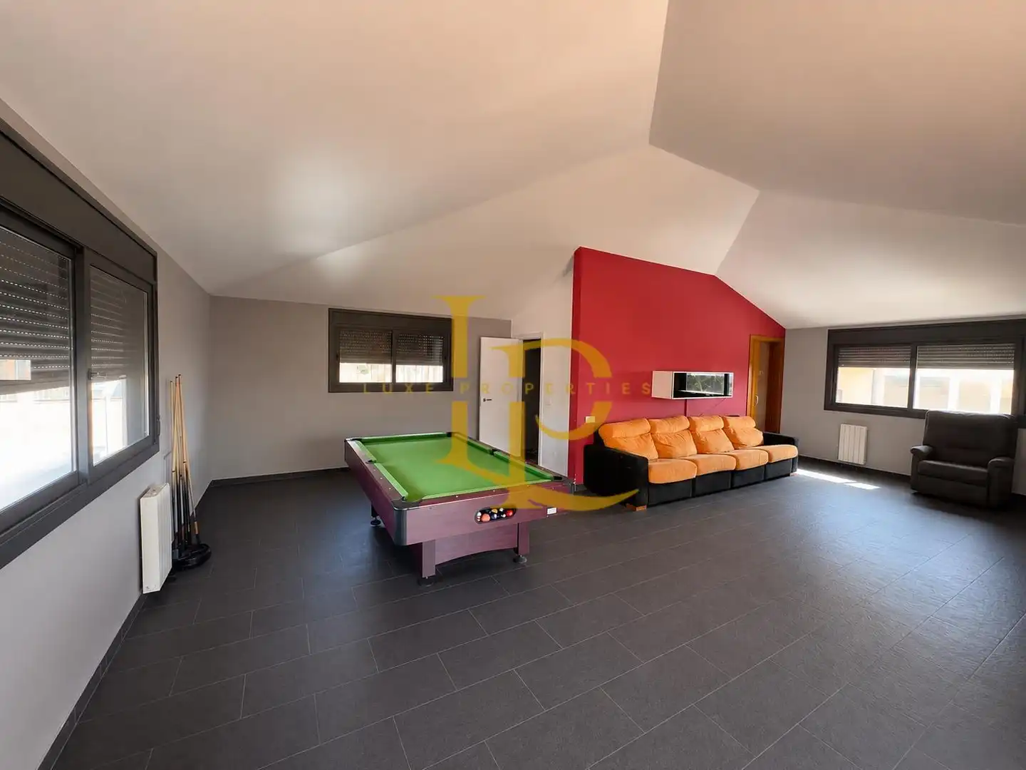 Houses for sale in Rubí  with Air Conditioner, Heating and Private garden