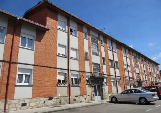 Vista exterior de Piso en venta en Gijón 