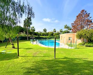 Piscina de Estudi en venda en Manilva amb Aire condicionat, Terrassa i Piscina comunitària