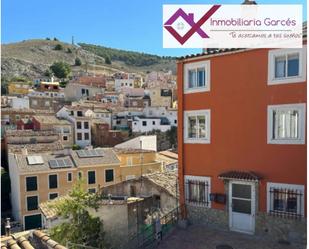 Vista exterior de Casa o xalet en venda en Cuenca Capital amb Calefacció i Parquet