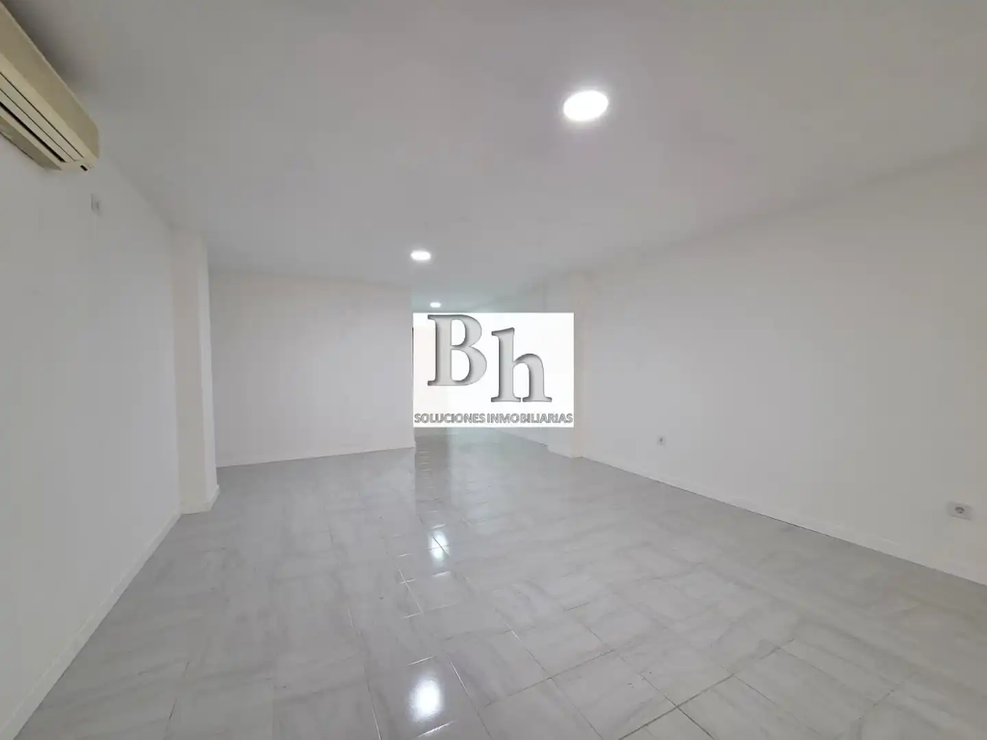 Local comercial en venda a Centro, imagen 10